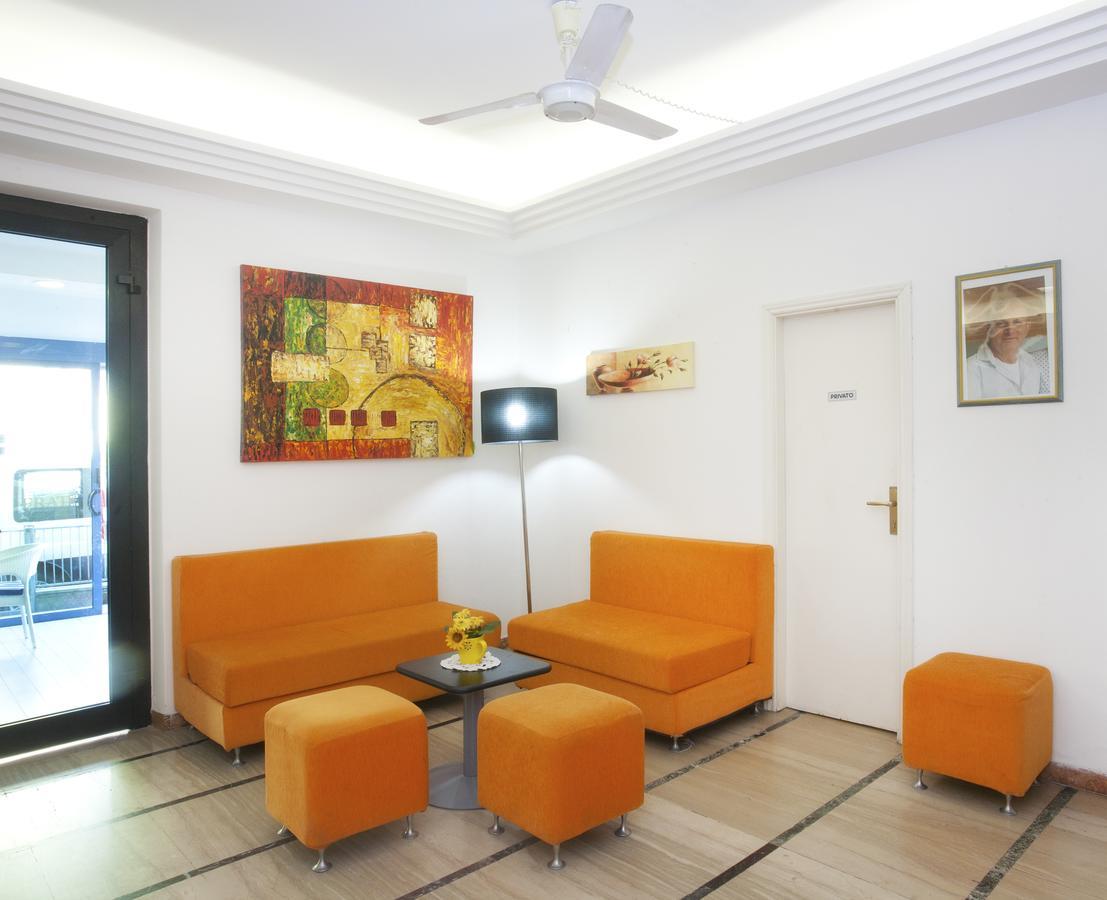 Hotel Universal Riccione Esterno foto